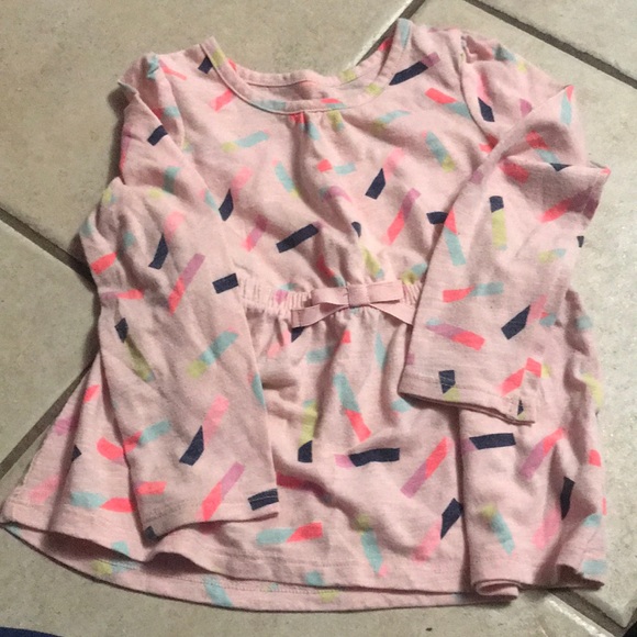 Tops - Picture 5 of 5